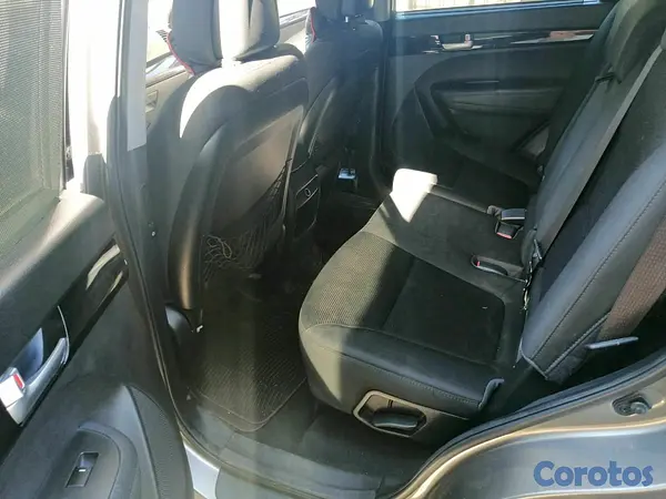 jeepetas y camionetas - Vendo vehículo  7