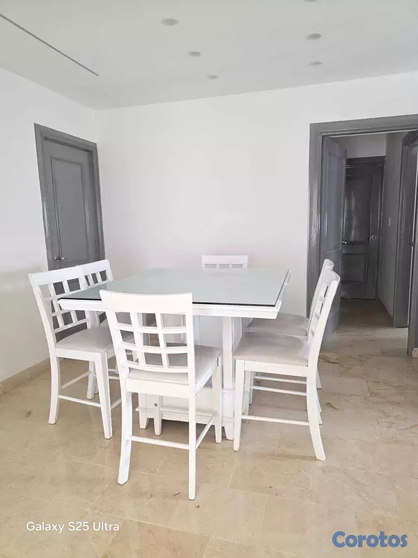 apartamentos - Urb. REAL, apto Clásico remodelado nivel alto excelente Distribución y ubicación 5