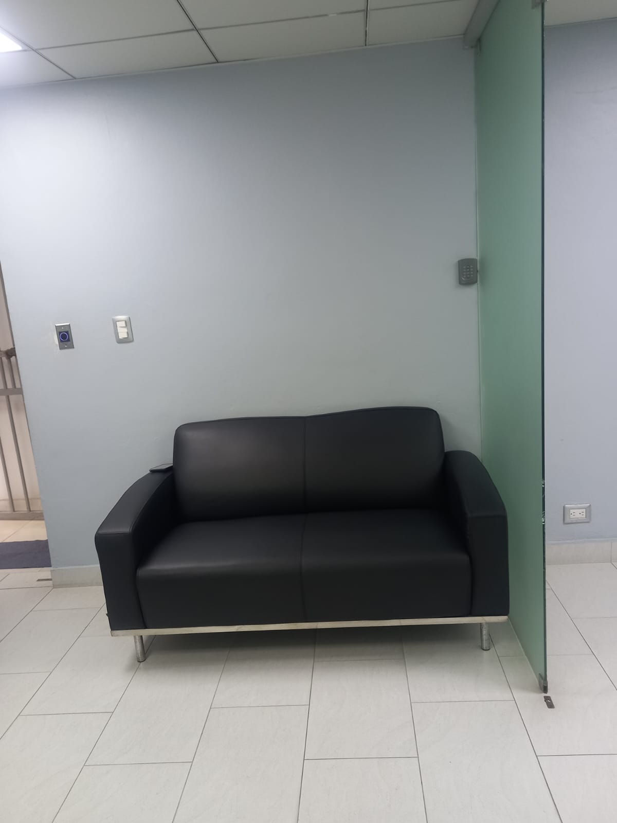 oficinas y locales comerciales - Alquilo local en El Millón  1