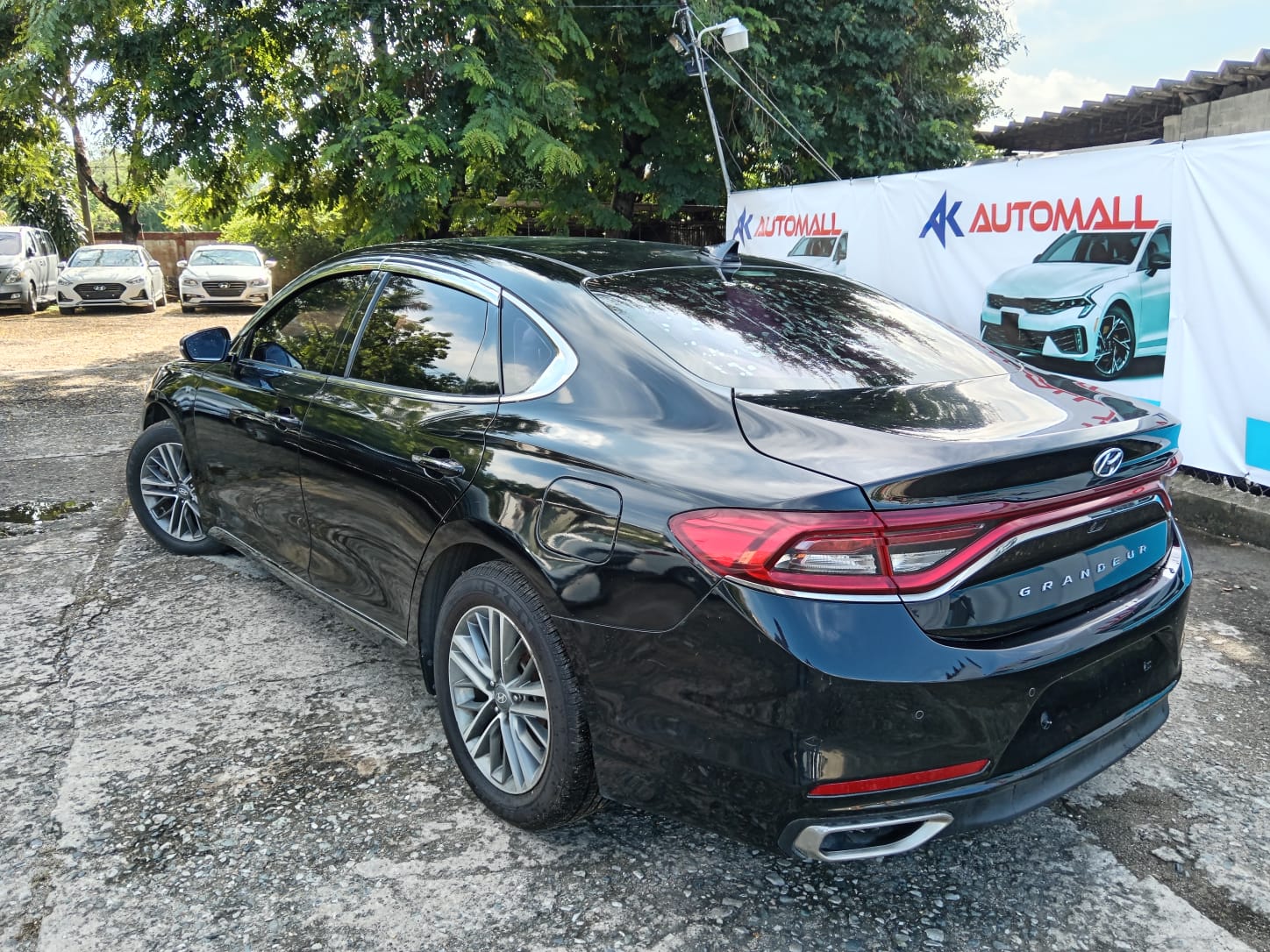 carros - HYUNDAI GRANDEUR 2017 NEGRO 3