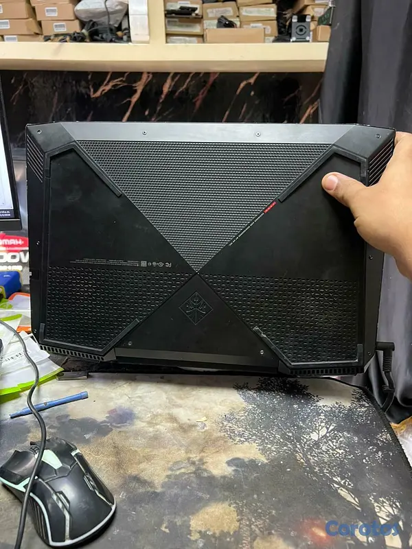 computadoras y laptops - Laptop HP Omen 15-CE/ Intel i7-8750H @2.20Ghz /16g 5