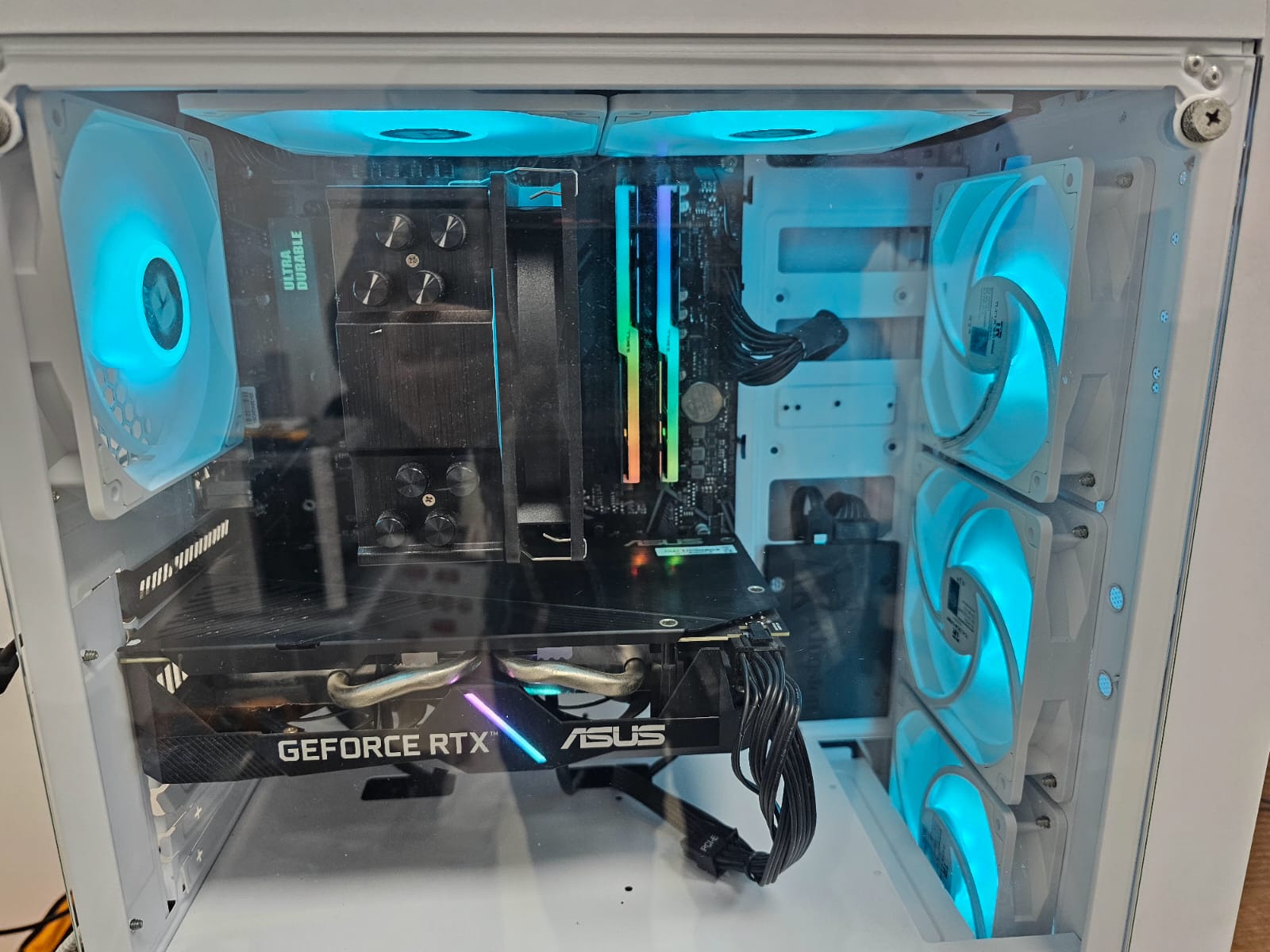 computadoras y laptops - PC GAMER PROCESADOR AMD RYZER 7 5700X, GEFORCE RTX ASUS 6 GB RGB 2