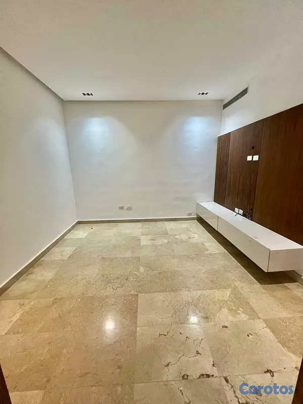 apartamentos - Vendo apartamento en torre Familiar en Naco 5