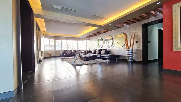 apartamentos - Ensanche NacoVenta de apartamento vacío 380 mts2/3er piso.  9
