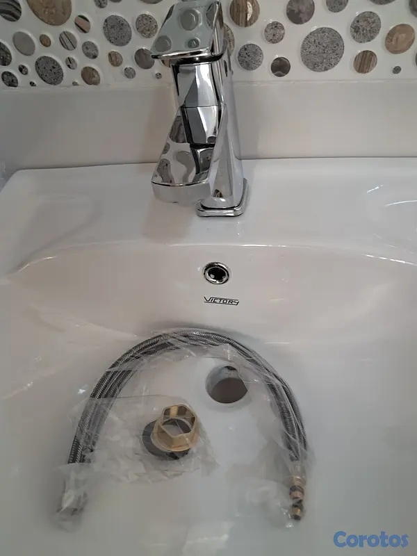 herramientas, jardines y exterior - Inodoro y lavamanos $5800 y con llave  6900 3