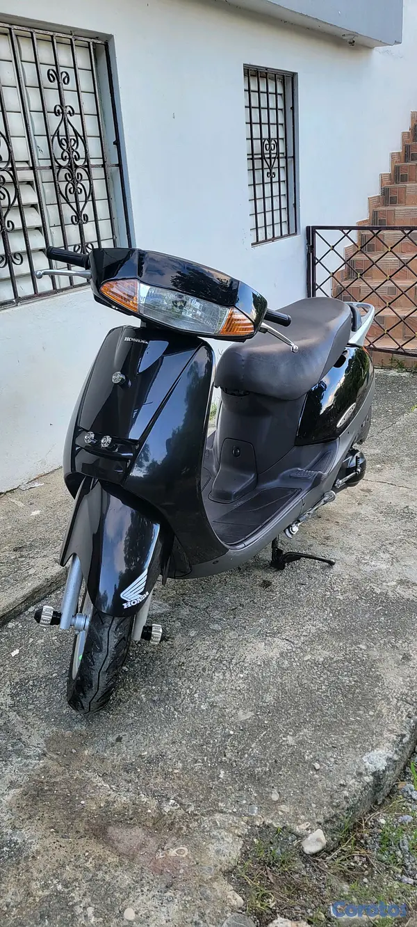 motores y pasolas - Honda lead 100 full óptimas condiciones  8