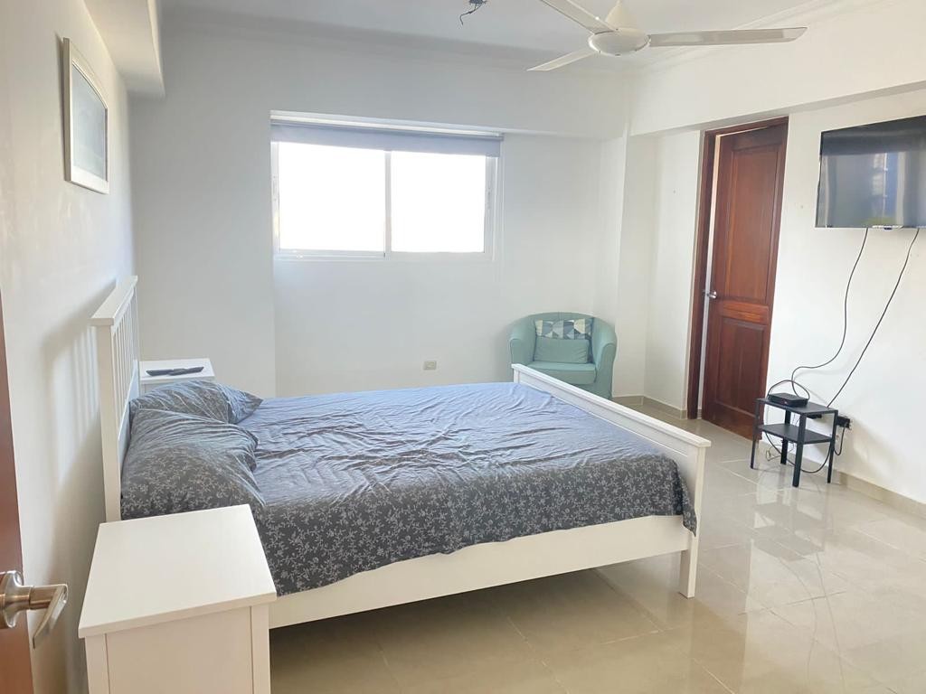 apartamentos - Se vende apartamento en Naco 5