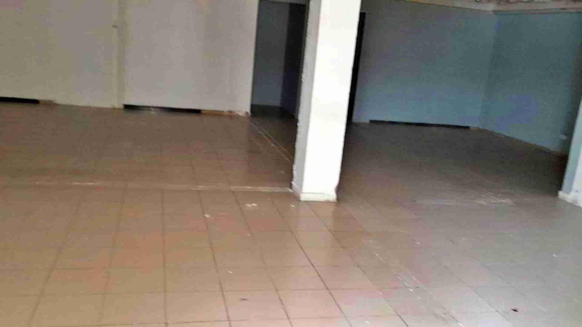 oficinas y locales comerciales - Office Space in Evaristo, 212 m² – Plaza Finaris 4