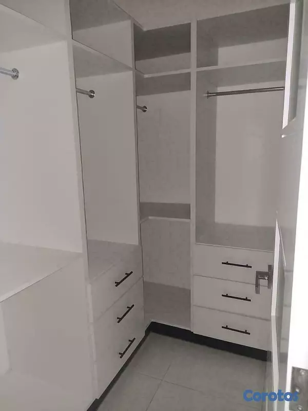 apartamentos - Lujosa torre en El Real, Apartamento en piso alto  7