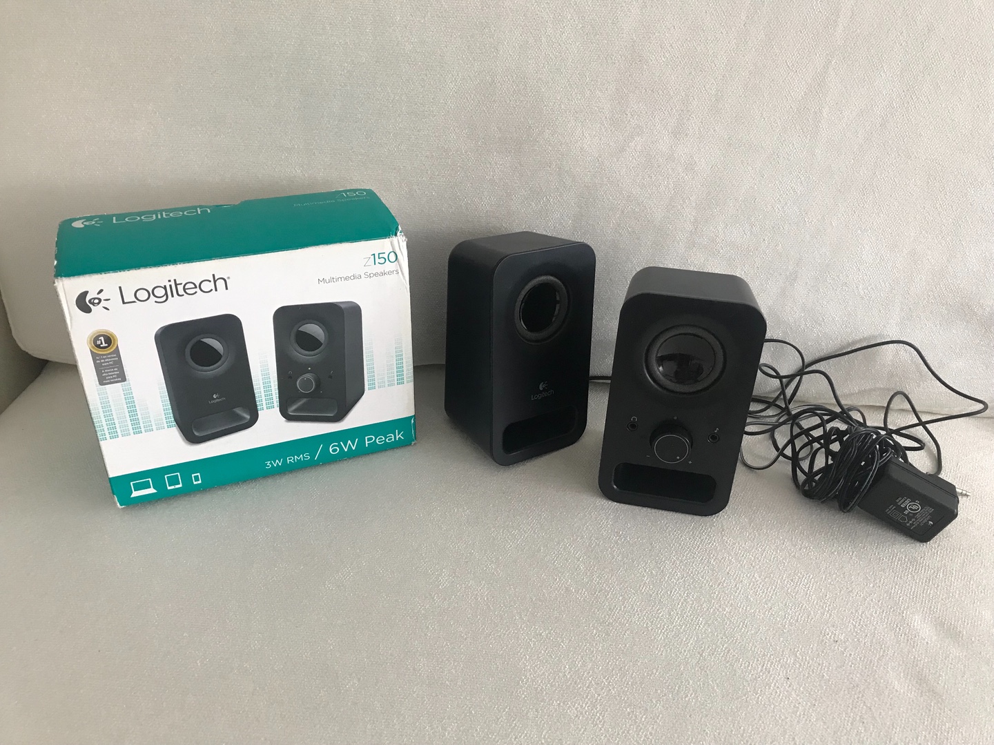 consolas y videojuegos - Logitech G923 pedales para careers PS 5, PS4 y PC + Bocinas Logitech 1