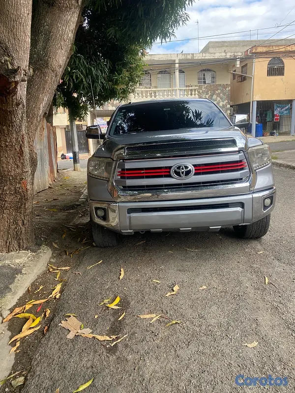 jeepetas y camionetas - Toyota tundra nítida  9