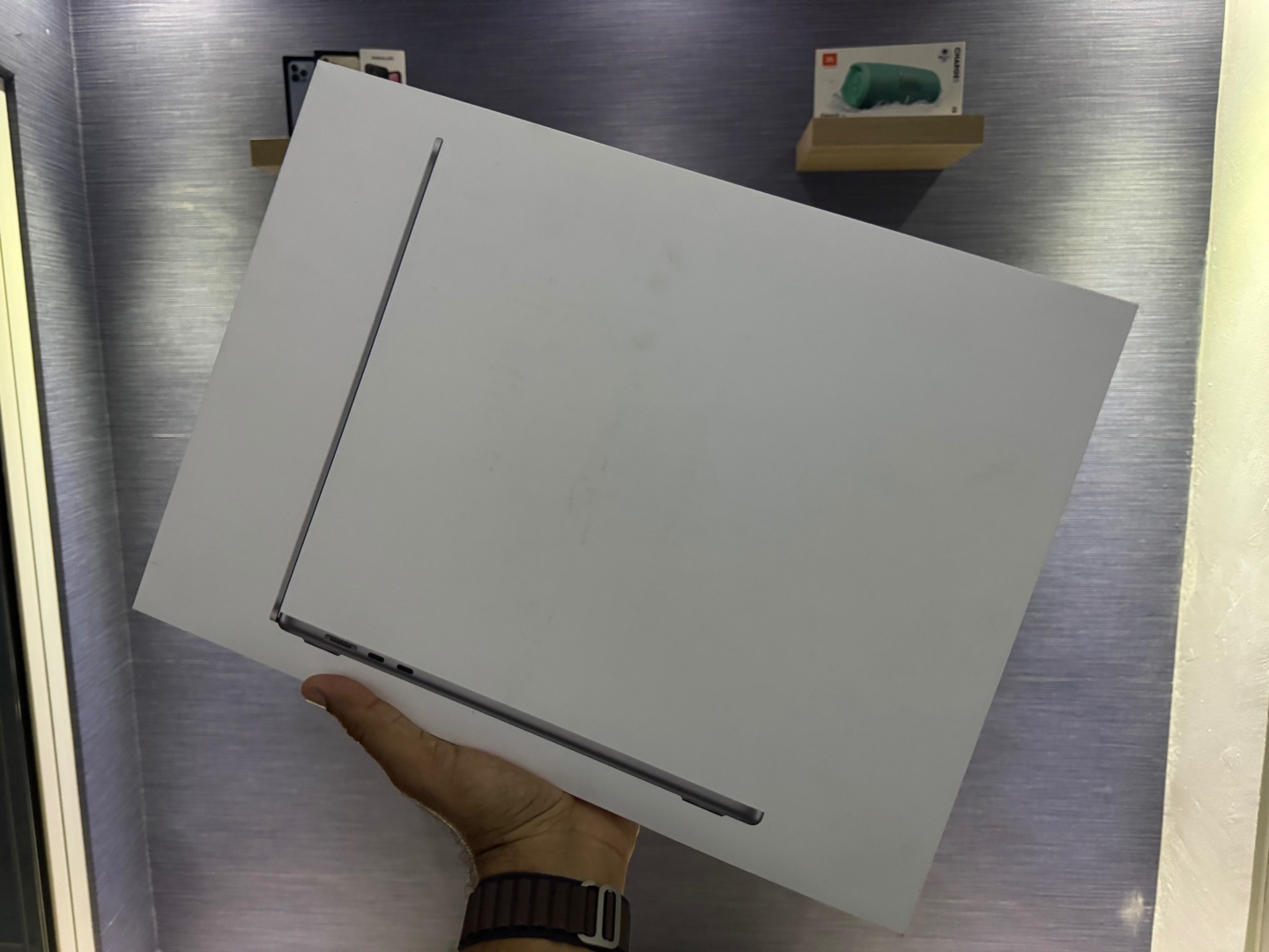 computadoras y laptops - MacBook Air 15 inch 2023 M2 Apple chip/ 256gb/ 8gb ram Space Gray Nueva $ 75,500 0