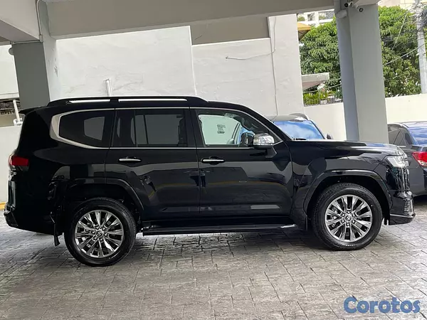 jeepetas y camionetas - Toyota Land Cruiser VXR 2026 2
