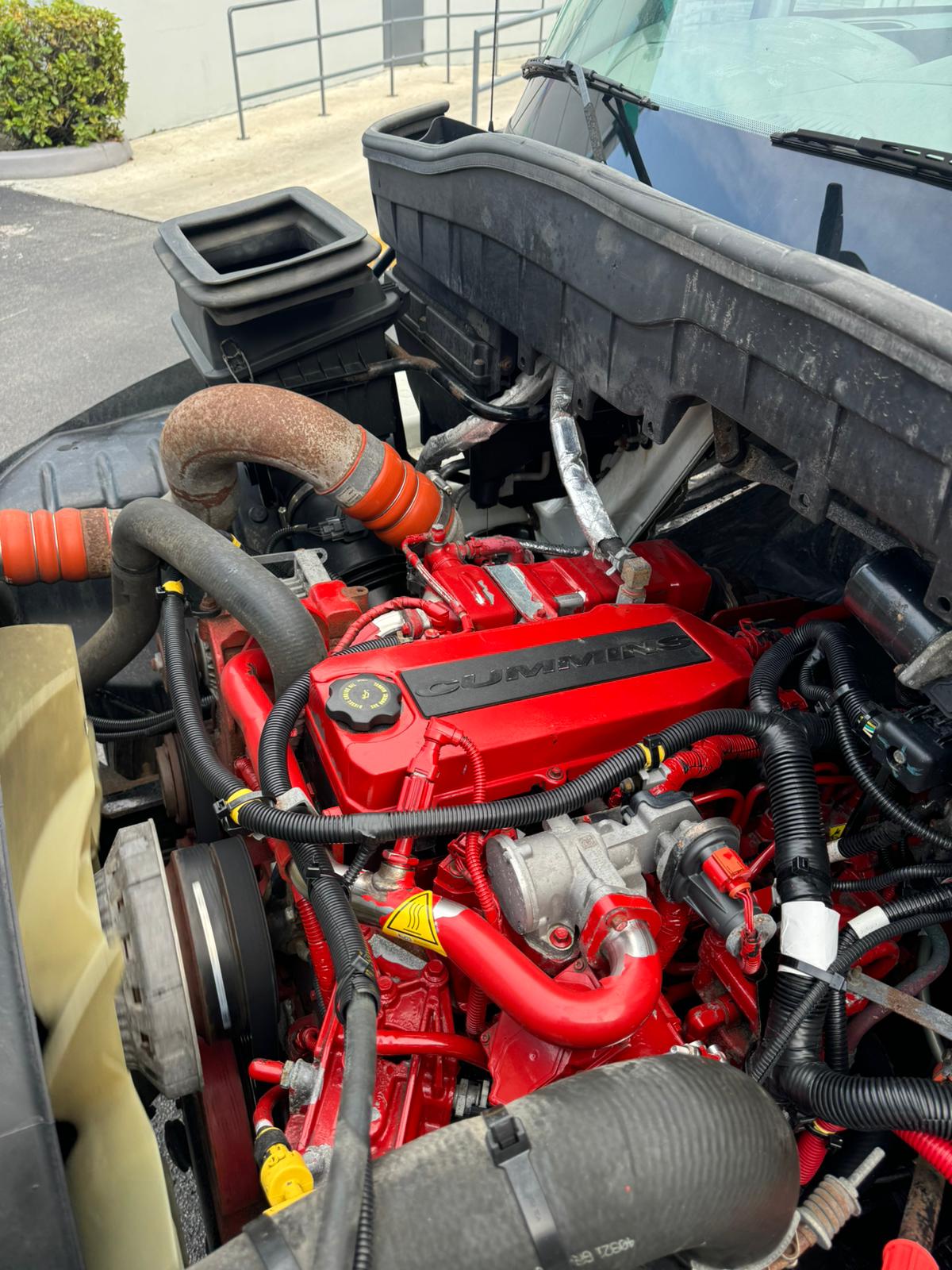 camiones y vehiculos pesados - International Durastar 4300 año 2018 Motor Cummins 4