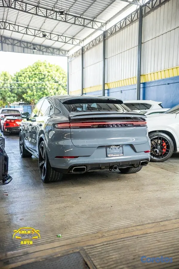 jeepetas y camionetas - Porsche Cayenne Coupe 2024 Recien Importada Clean 3