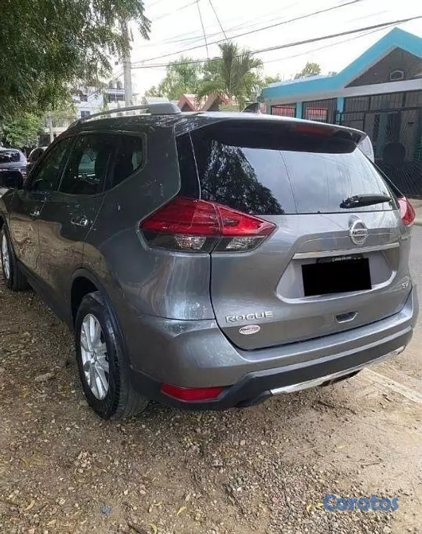 jeepetas y camionetas - Nissan ROGUÉ SV 2017 la más nueva 3