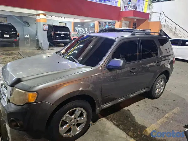 jeepetas y camionetas - Ford escape 2011 en venda,excelente condiciones.  3