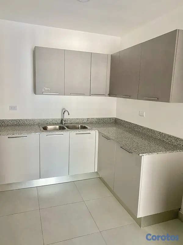 apartamentos - Apartamento 2do Nivel con terraza de 75 mt2 nuevo en viejo A. H.  7
