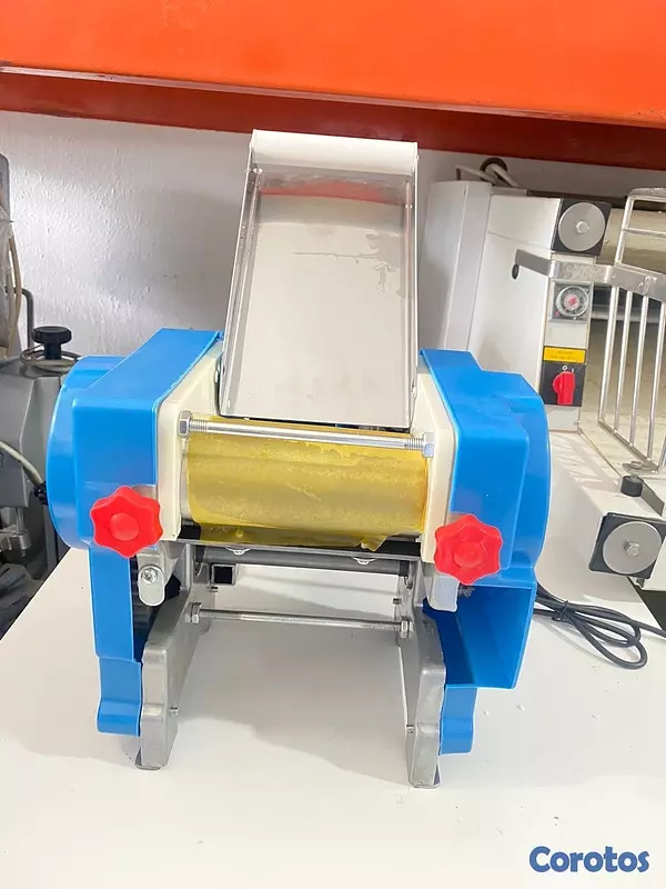 equipos profesionales - Laminadora industrial para Empanadas  4