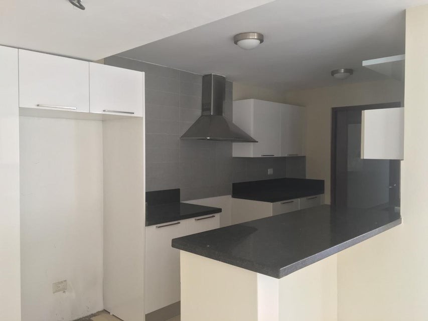 apartamentos - Apartamento en venta #23-1211 con 3 dormitorios, aire acondicionado, seguridad. 6