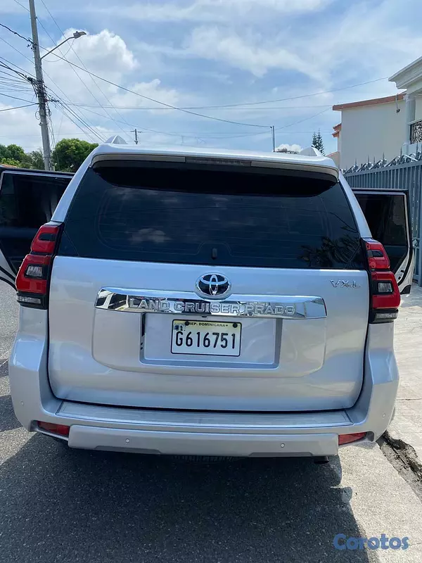 jeepetas y camionetas - Toyota land cruicer prado vxl 2023 5