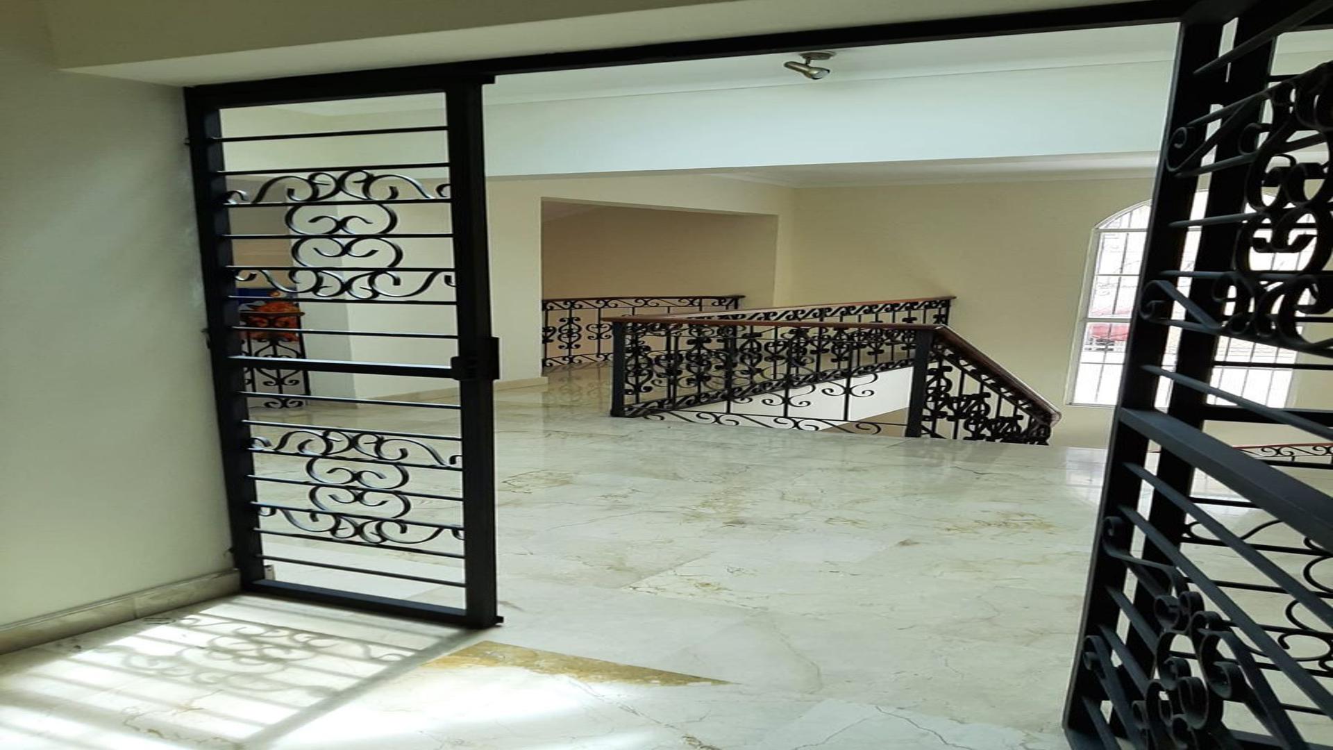 casas - Casa en alquiler de 4 habitaciones Amueblada en Arroyo Hondo 3 13