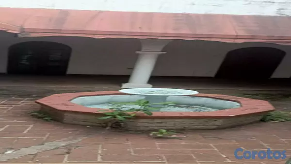 solares y terrenos - Venta de Casa o solar en la Av. Simon Bolivar 2
