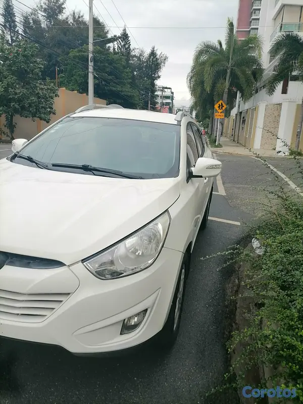 jeepetas y camionetas - Hermosa Hyundai Tucson Blanca 2012 18