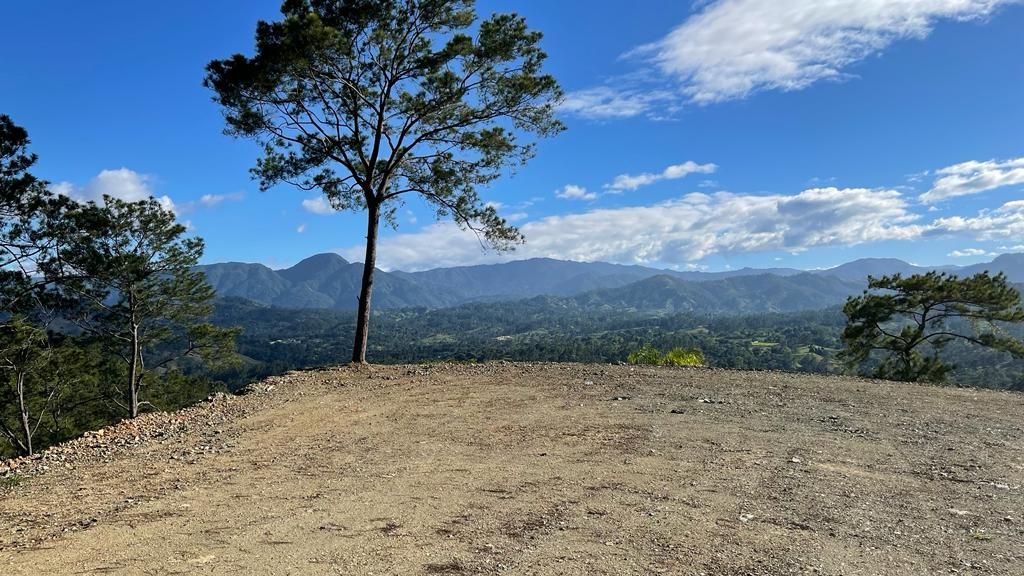 solares y terrenos - Construye la Villa de tus Sueños en Jarabacoa, Solares Disponibles 2