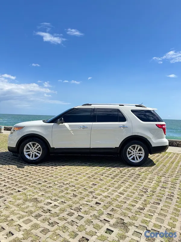 jeepetas y camionetas - Ford Explorer 2012 XLT 3.5 v6 2