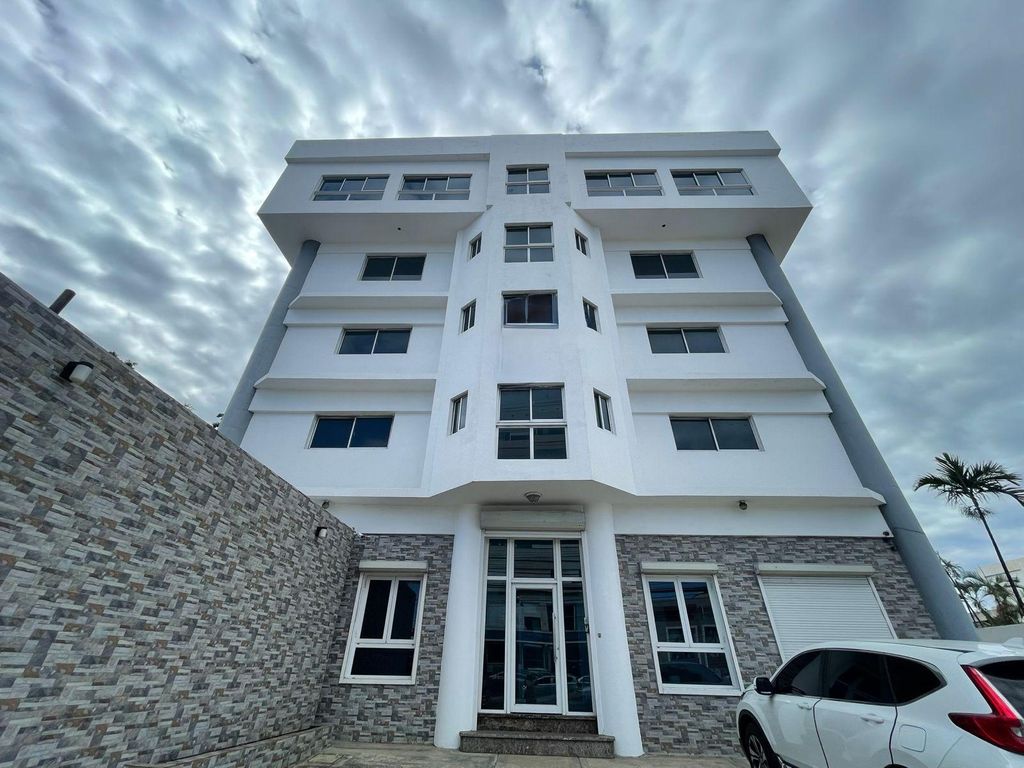 otros inmuebles - Se alquila edificio en Bella vista 