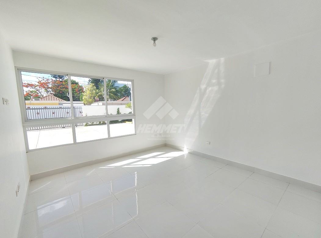 apartamentos - 1ER NIVEL CON PATIO PRIVADO RIELES GURABO SANTIAGO 7