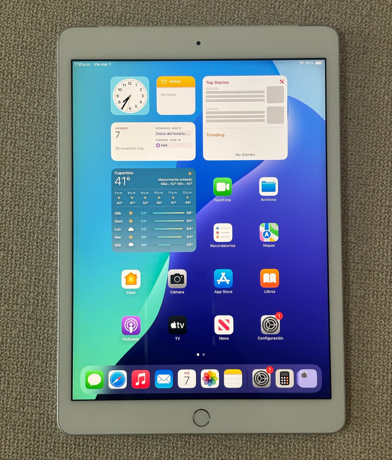 celulares y tabletas - Ipad 7ma gen 32gb Wifi + 4g LTE ios18 coje chip 1