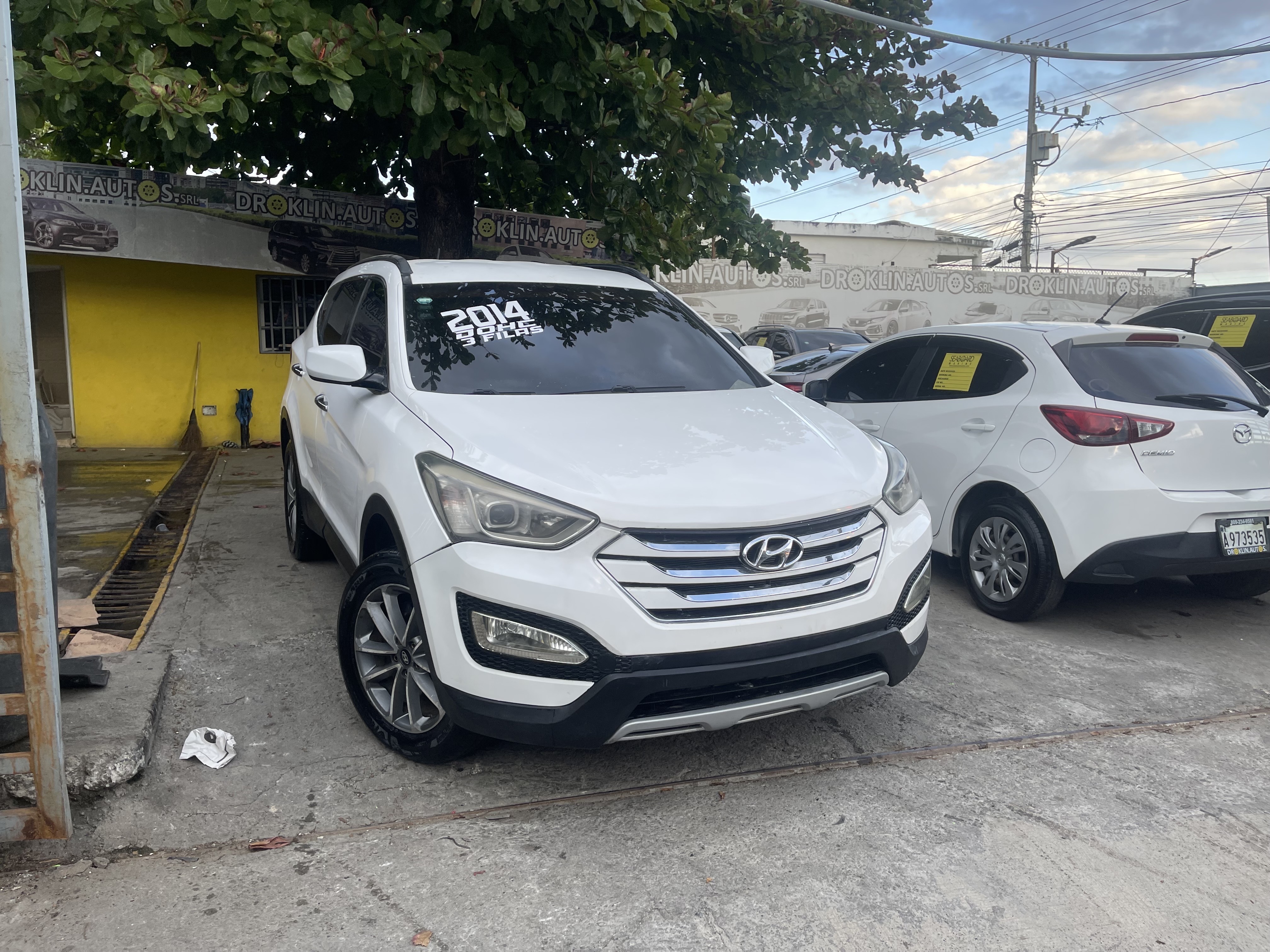 jeepetas y camionetas - Hyundai Santa Fe 2014motor doch 3 filas  0