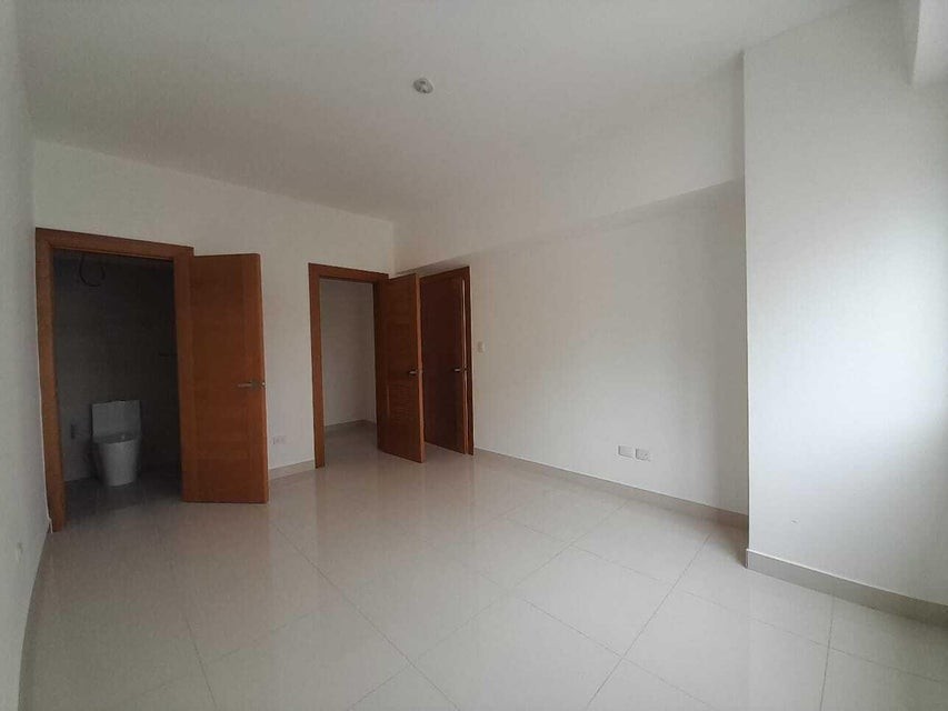 apartamentos - Apartamento en venta #24-905 balcón, 2 dormitorios, piscina, ascensor, jacuzzi. 5