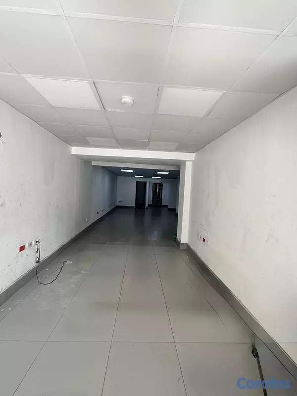 oficinas y locales comerciales - LOCAL COMERCIAL 4