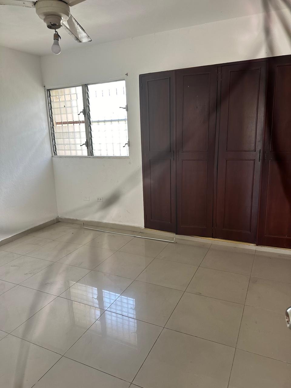 casas - Vendo independencia klm 9 y medio precio RD$12.3 p 6