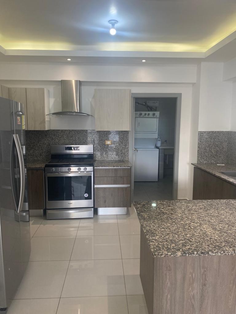 apartamentos - Se vende apartamento en Naco 1