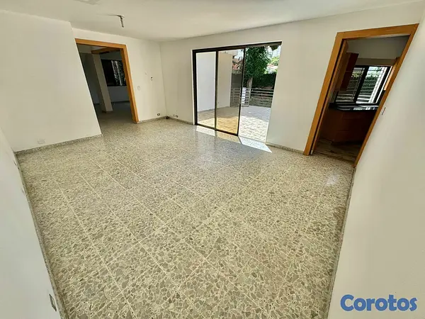 casas - vendo Casa en  Cacicazgos 3