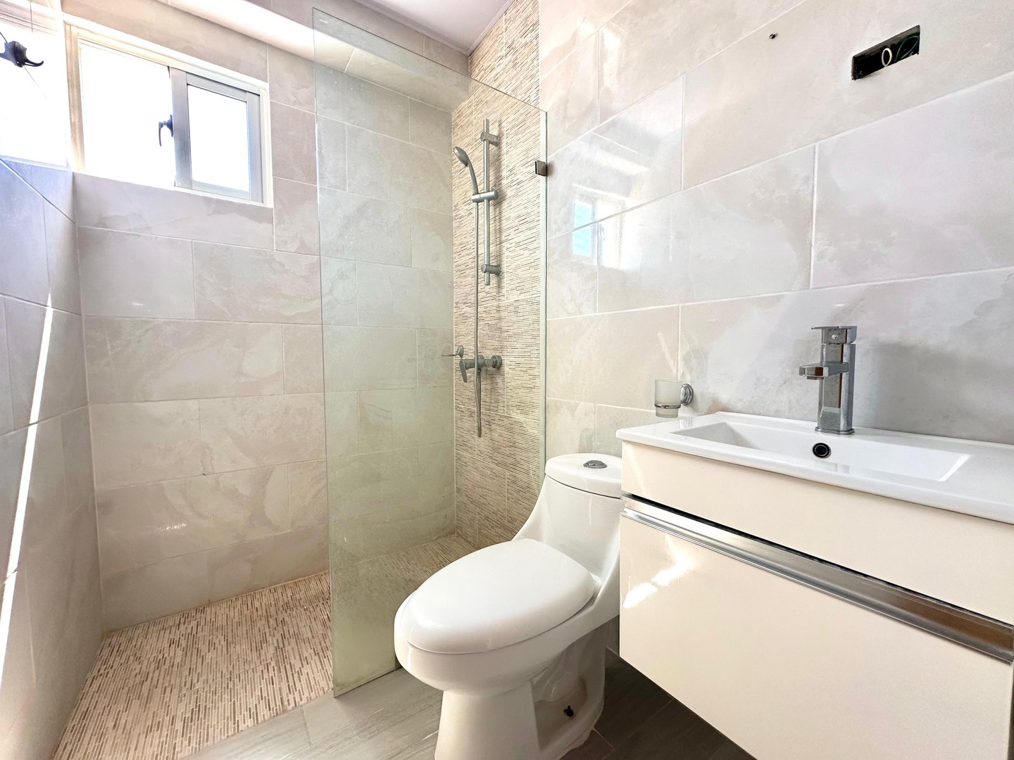 apartamentos - Apartamento en venta de 2 habitaciones en la Avenida Independencia  7
