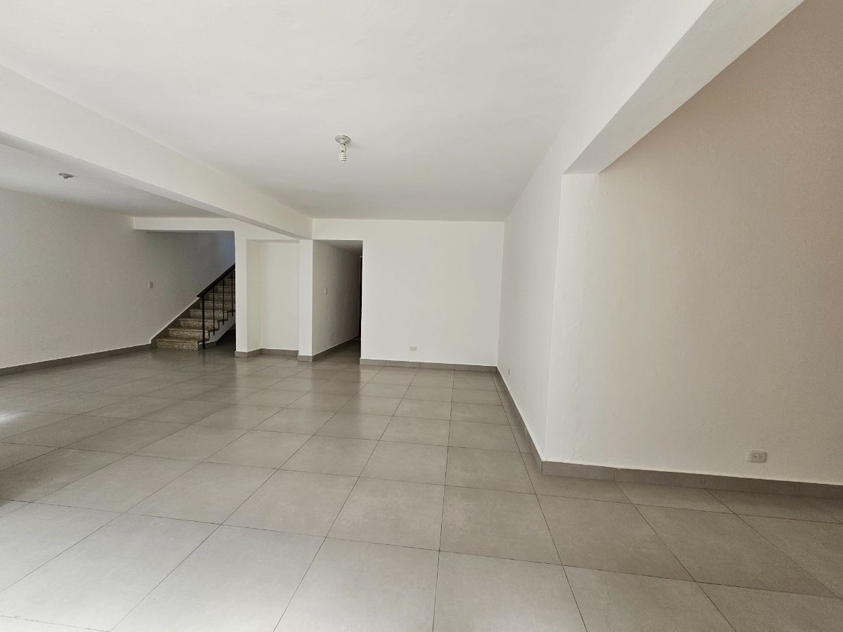 casas - Alquiler de casa en La esperilla Residencial cerrado 5