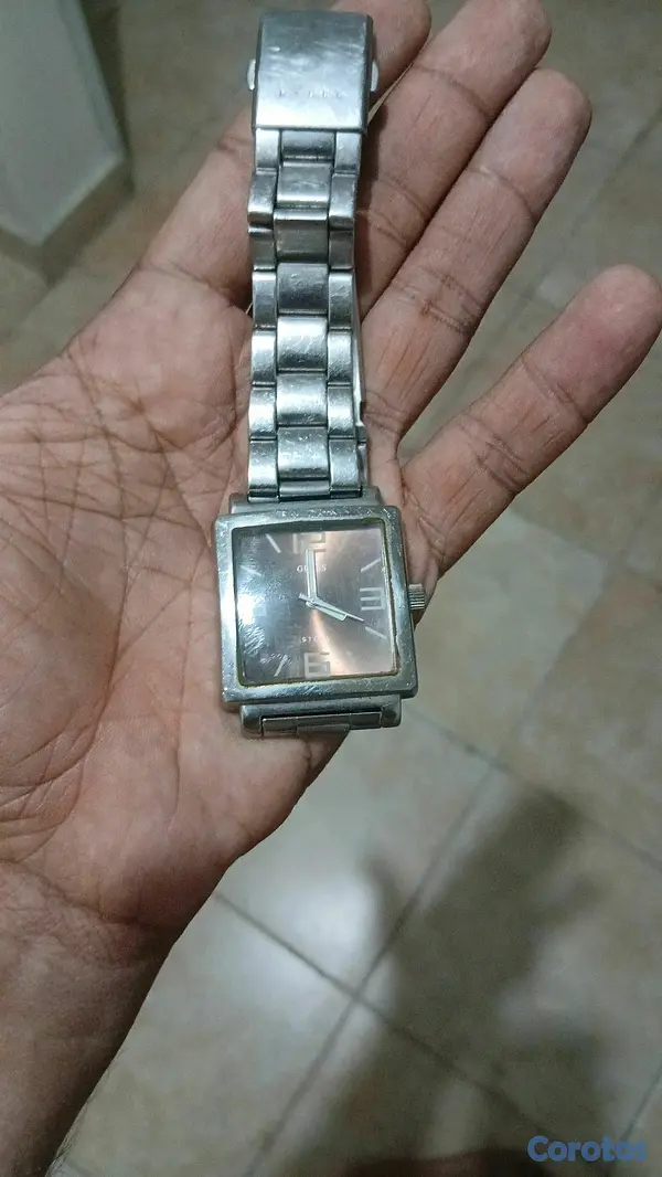 joyas, relojes y accesorios - Vendo estos dos relojes GUES Y TIMEX no lo uso  2
