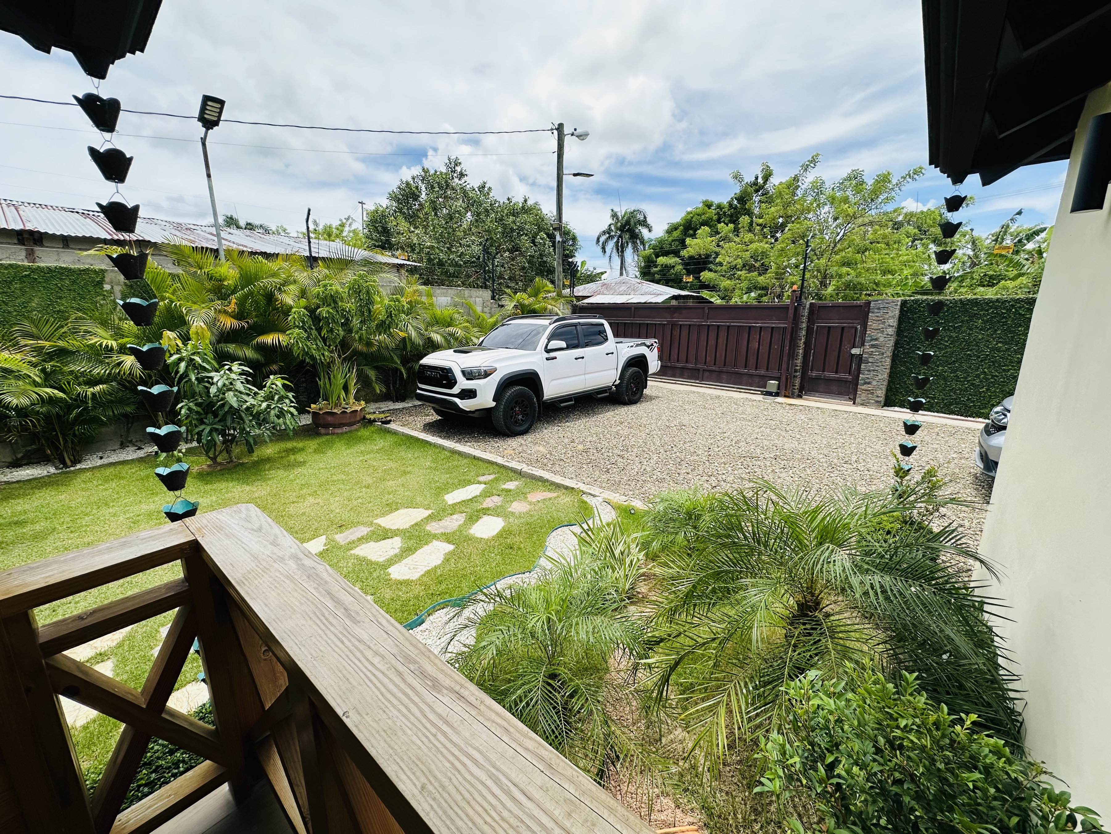 casas vacacionales y villas - VILLA EN VENTA EN GASPAR HERNANDEZ  2