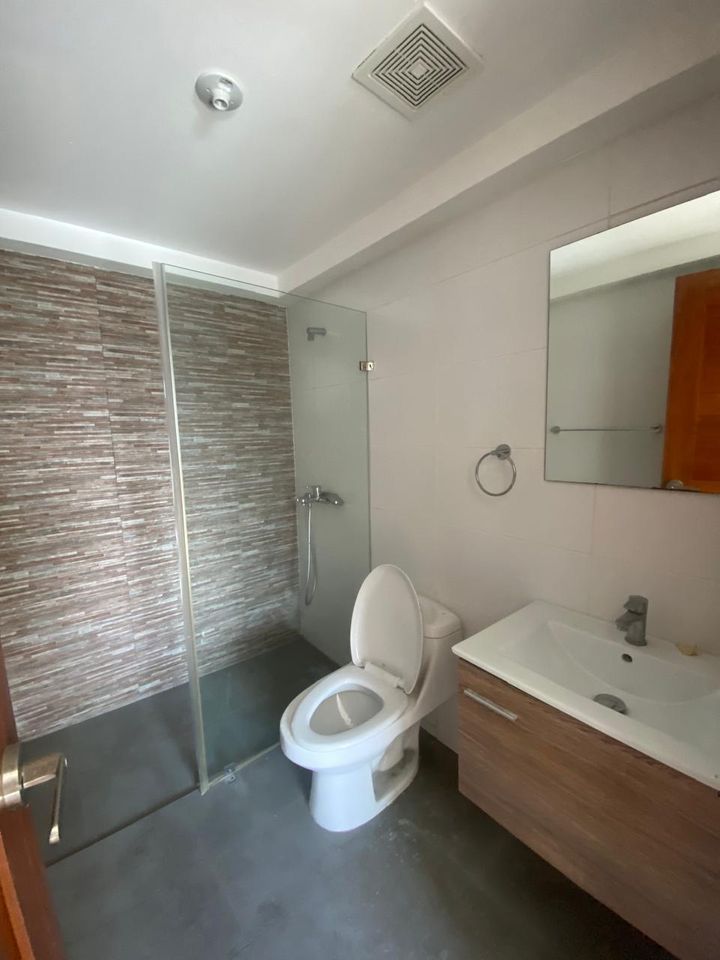 apartamentos - Apto en venta de oportunidad en Naco 4