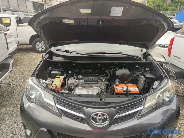 jeepetas y camionetas - toyota rav4 2015 9