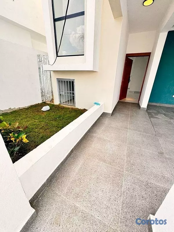 casas - Vendo casa nueva en la autopista de san Isidro  4