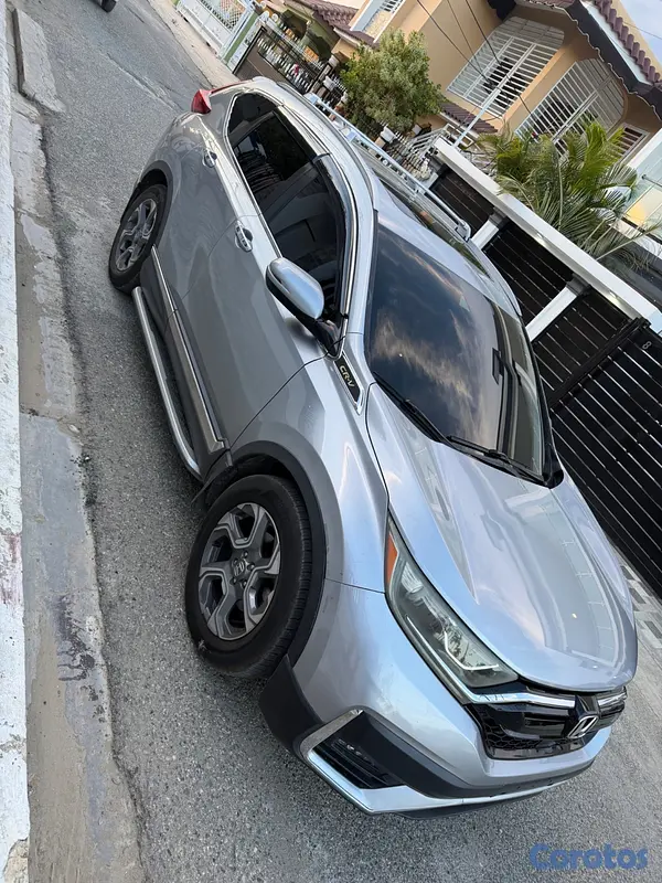 jeepetas y camionetas - Vehículo en excelente condiciones.  3