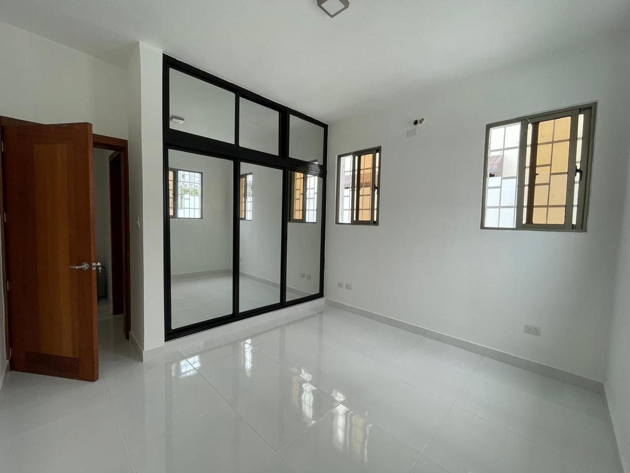 casas - Casa Recion Construidaen Residencial Cerrado, Moca 4