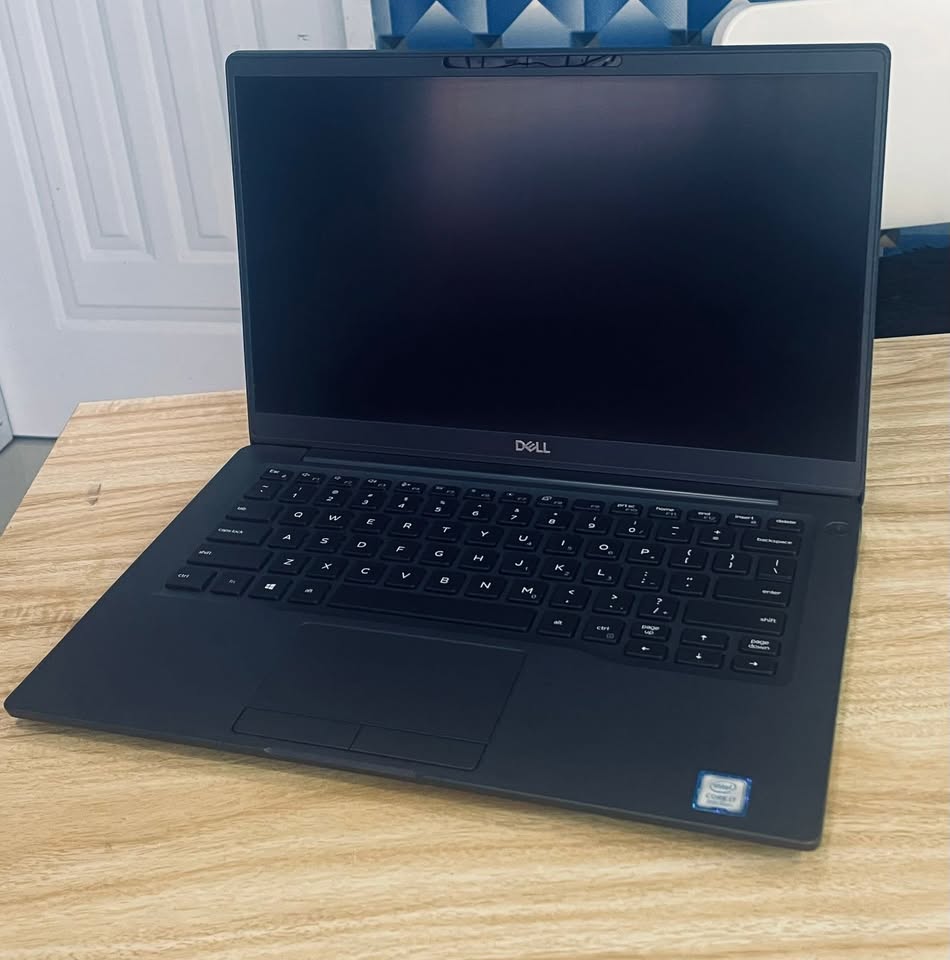 computadoras y laptops - Dell Latitude 7400 Intel core i7 8va Generación 0