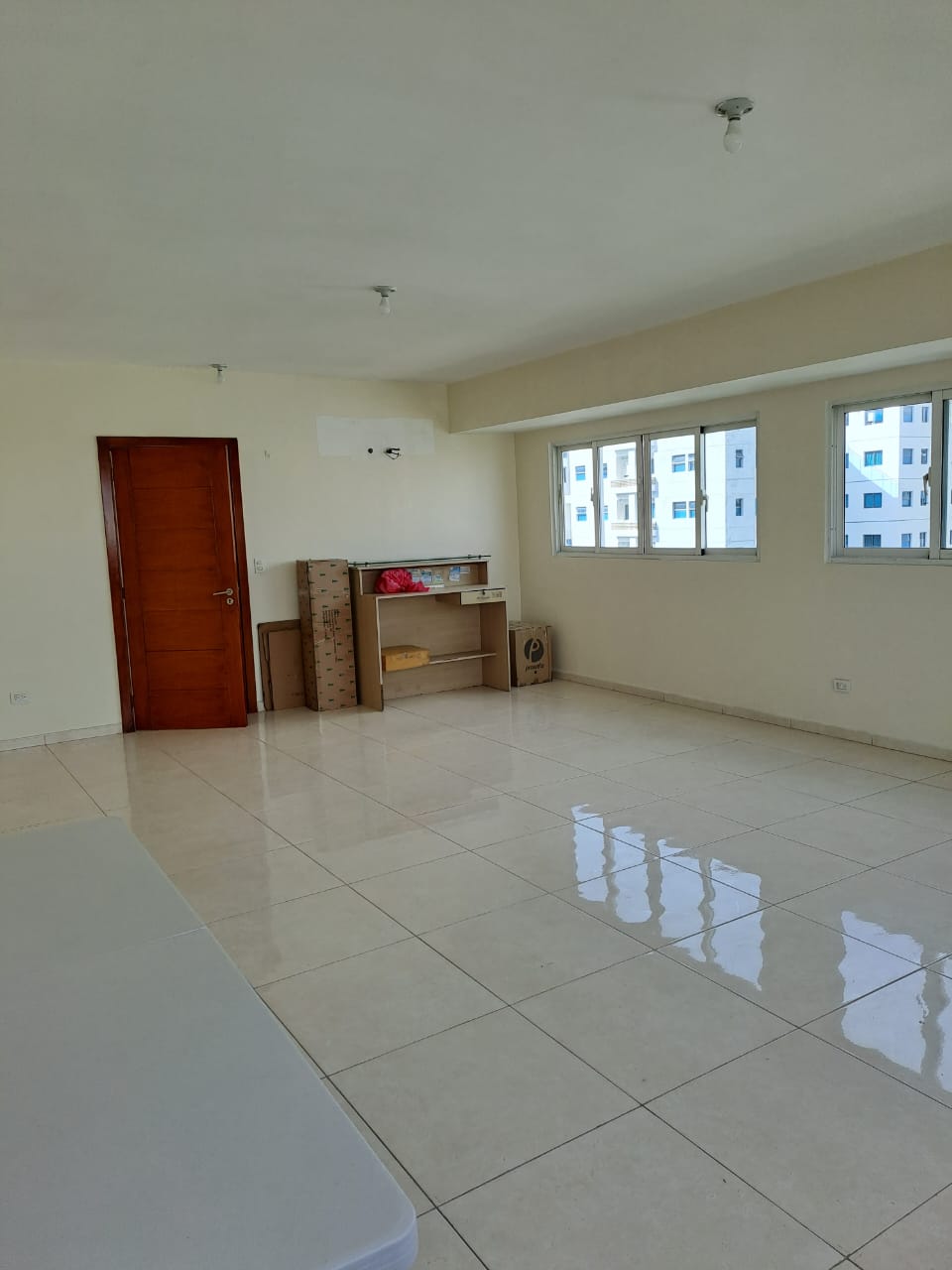 apartamentos - Apto en El Vergel, Torre Labro 180 Mts2, 3 HABS, 3er. Nivel, con sus comodidades 2